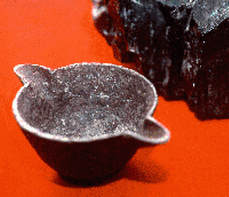 кружка из угольной шахты охлакомы